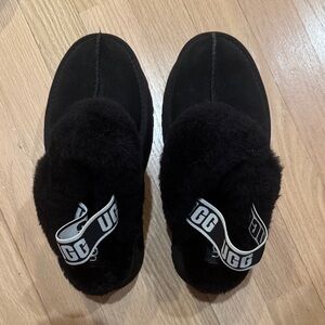 UGG Black Pom Slip-On Mule Slippers with Branded Heel Strap